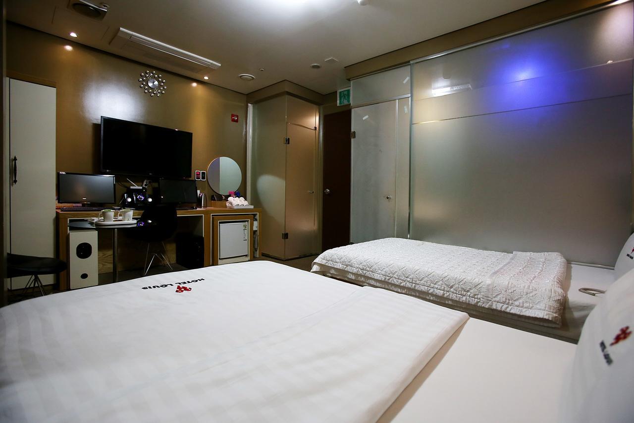 Louis Hotel Сеонгнам Екстериор снимка